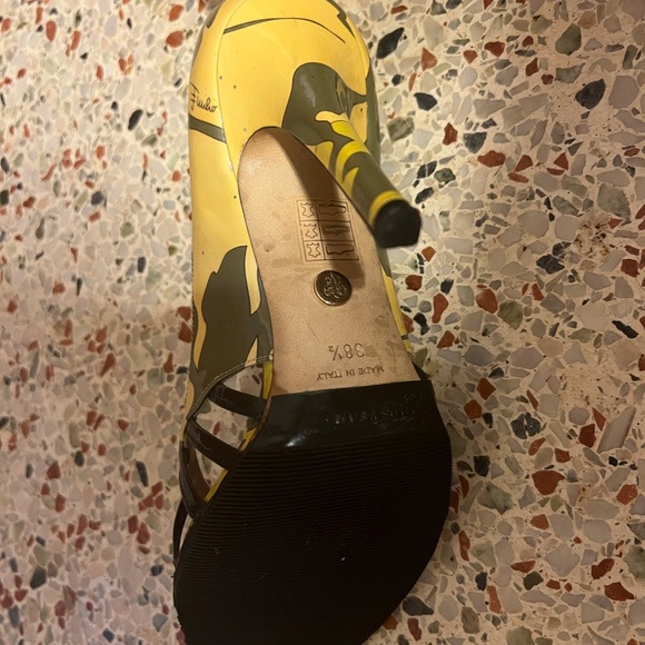 High Heals Emilio Pucci 8 !/2 - Picture 3 of 6